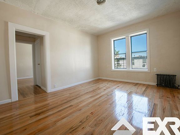 5th image of 643 Southern Blvd #3N