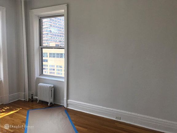5th image of 220 W 98th St APT 10H