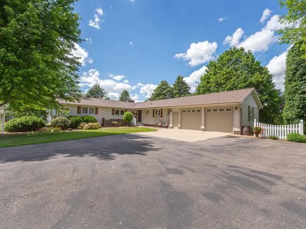 20642 528th Ave, Lake Crystal, MN 56055