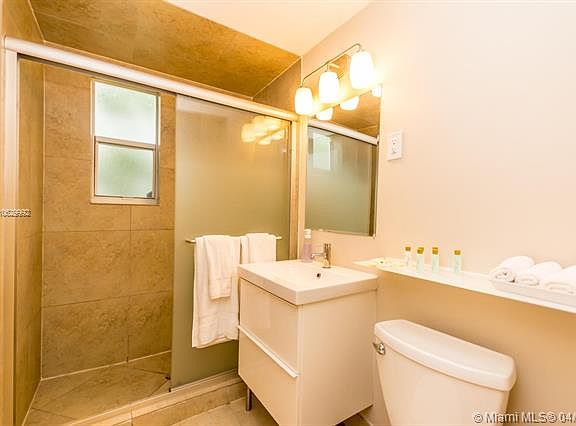 3rd image of 7430 Carlyle Ave APT 2