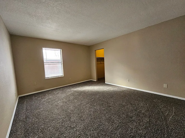 460 S Fenton St — Photo 66
