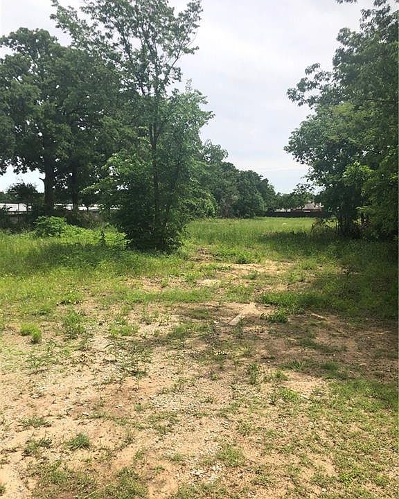 2nd image of 5024 Collett Little Rd
