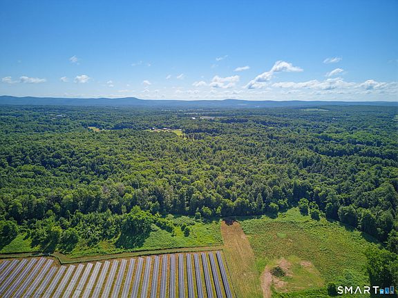 3rd image of 60 Long Hollow Road