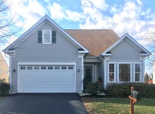 43609 Wembley Ln, Chantilly, VA 20152