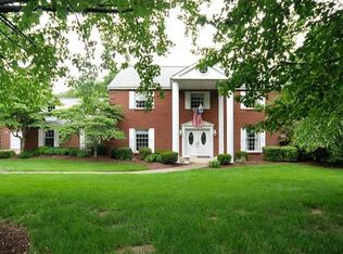 2355 Sterling Ct, Sewickley, PA 15143