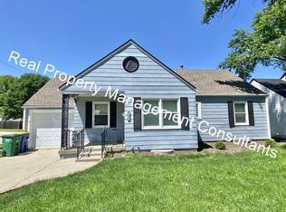 5006 W 51st St, Roeland Park, KS 66205
