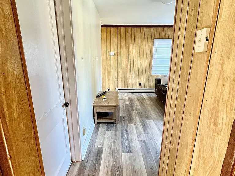 101 S Corl St — Photo 7