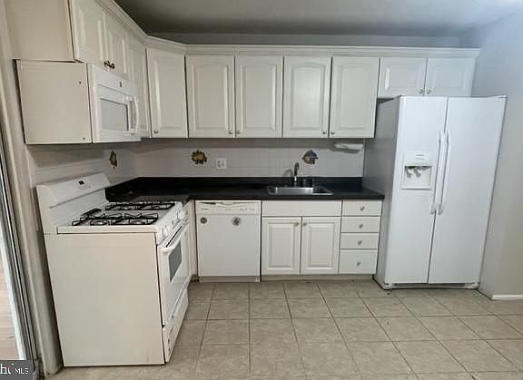 5th image of 9534 Wallingford Dr