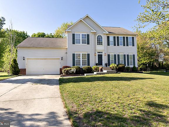 3rd image of 616 Wagner Ct