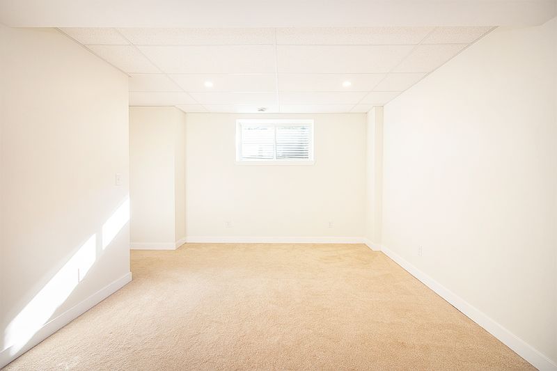 Winnipeg Townhouse for rent - 2 Bedrooms — photo 22