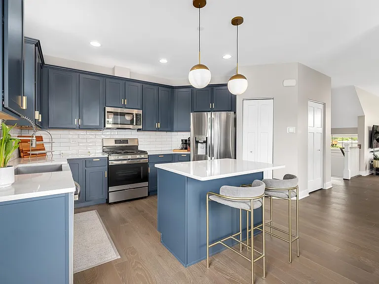 450 Bluff Ave — Photo 23