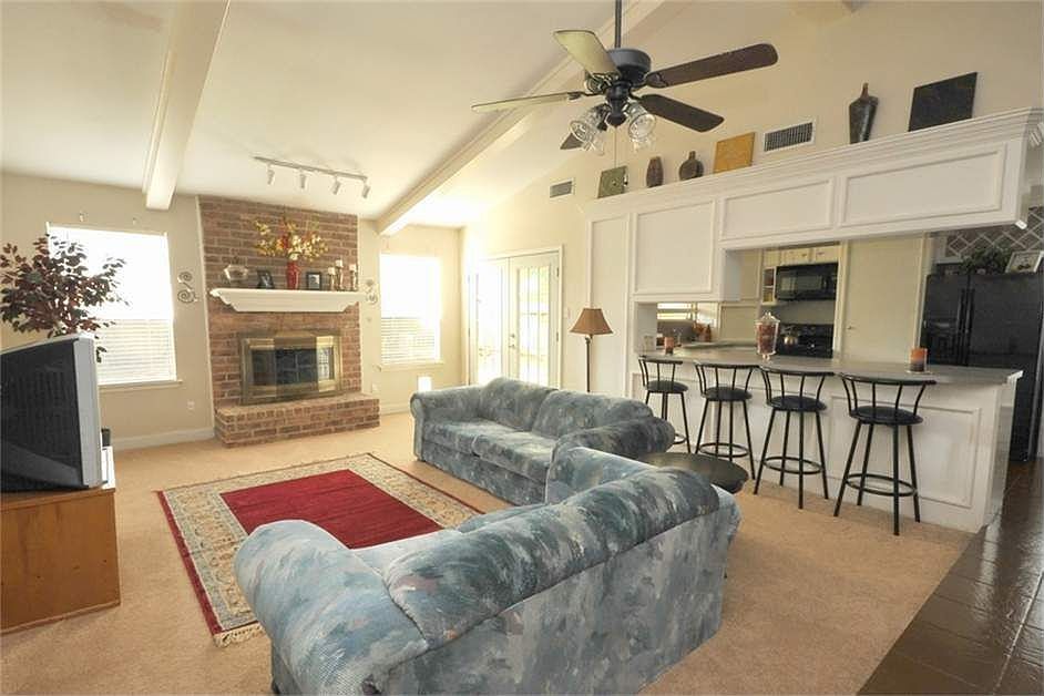 1st image of 2038 Aspen Glade Dr