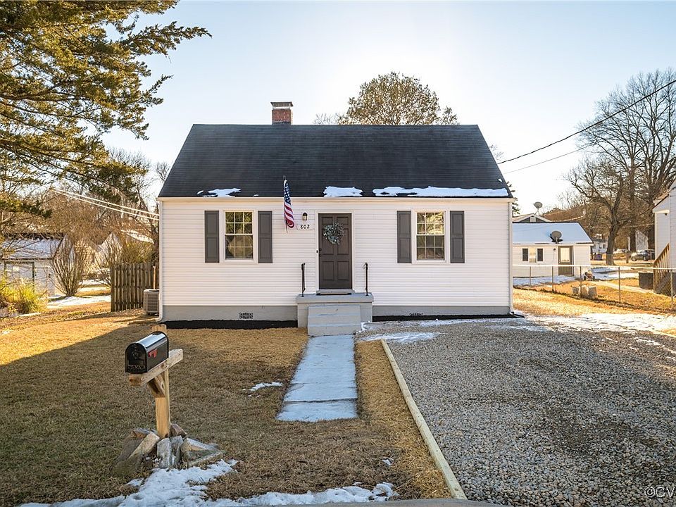 1st image of 802 Pine Ave