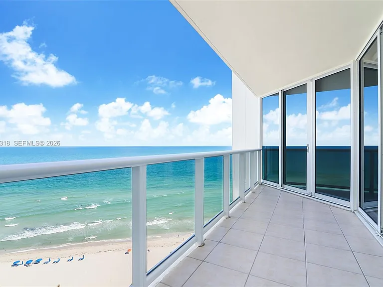 19333 Collins Ave #1907 — Photo 2