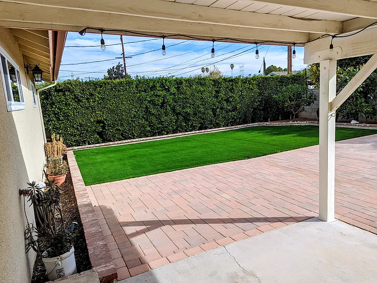 19114 Community St — Photo 12