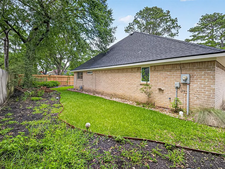 7111 Halfpenny Rd — Photo 39