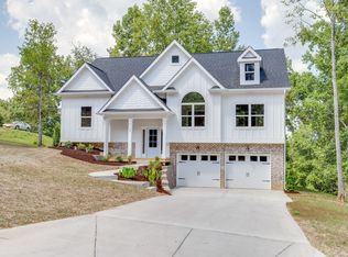 109 Brook Hollow Ct, Bon Aqua, TN 37025