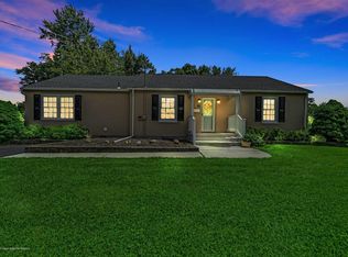 61 W Farms Rd, Farmingdale, NJ 07727