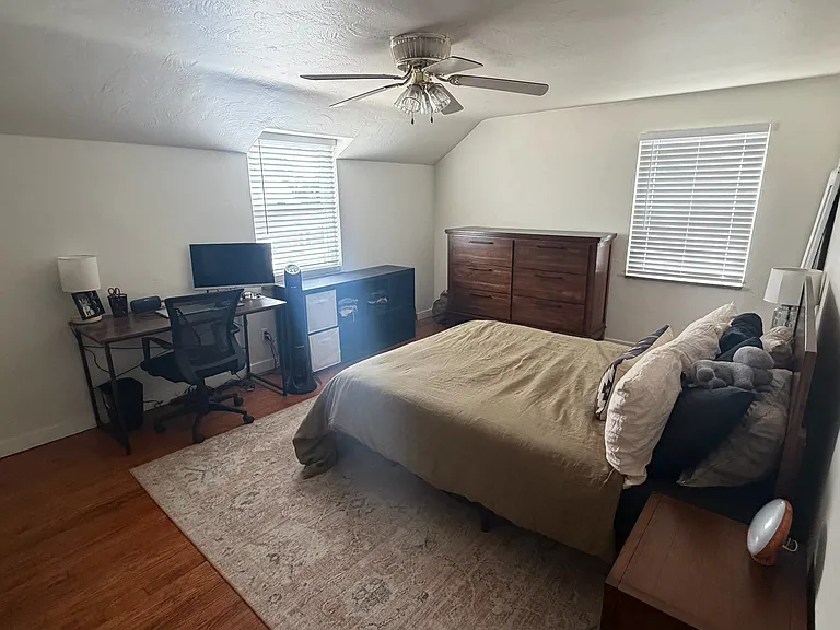526 Bellaire Ave — Photo 18