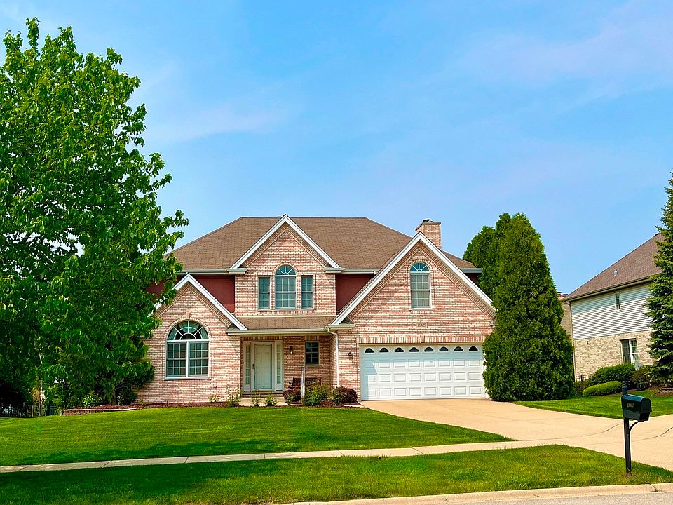 Welcome to 16429 Harvest Lane!