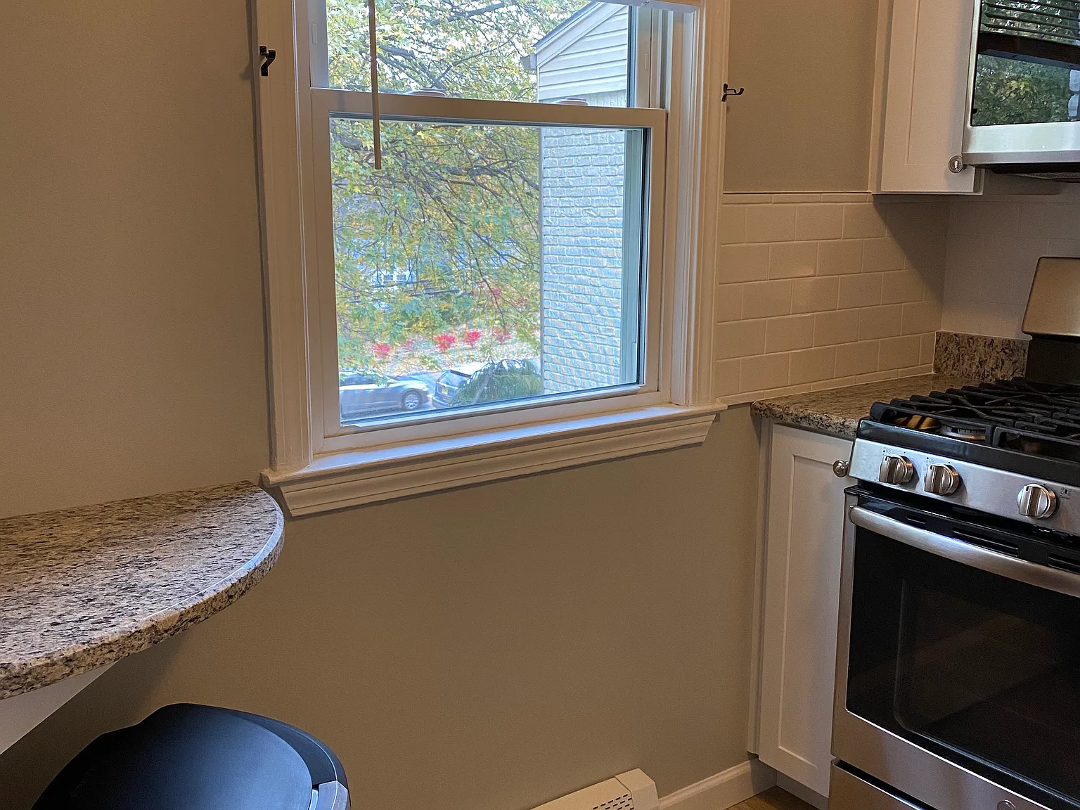 1 bed, 660 sqft, $1,935 — Photo 4