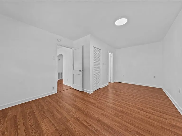 735 Bold St — Photo 13