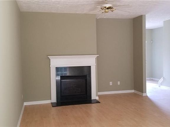 5th image of 1543 River Main Ct