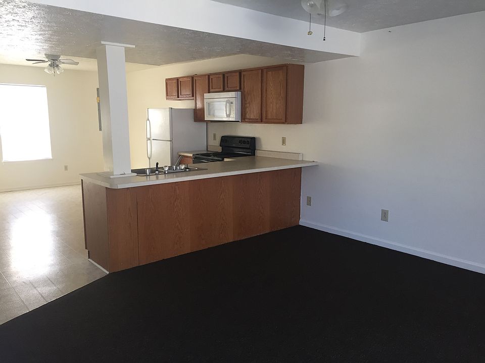 2nd image of 1542 Kilkenny Dr #A
