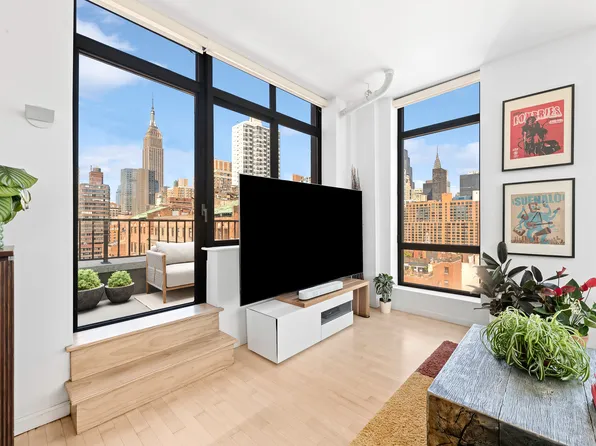 250 East 30th Street image 5 of 13