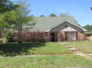 1115 Lucerne Dr, Mobile, AL 36608