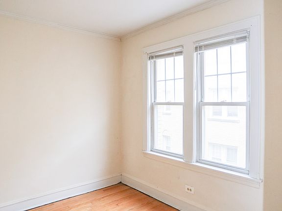 3rd image of 4526.5 N Damen Ave #2B