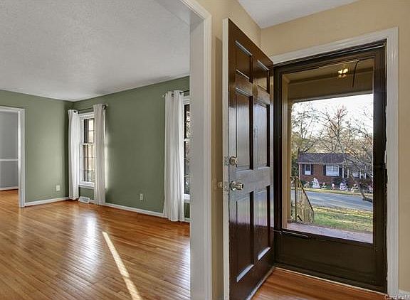 2nd image of 4516 Dawnwood Dr