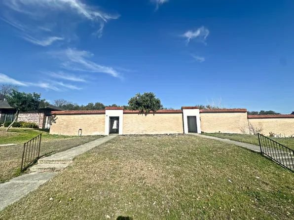 4013 Burning Tree Dr #4015, San Antonio, TX 78240