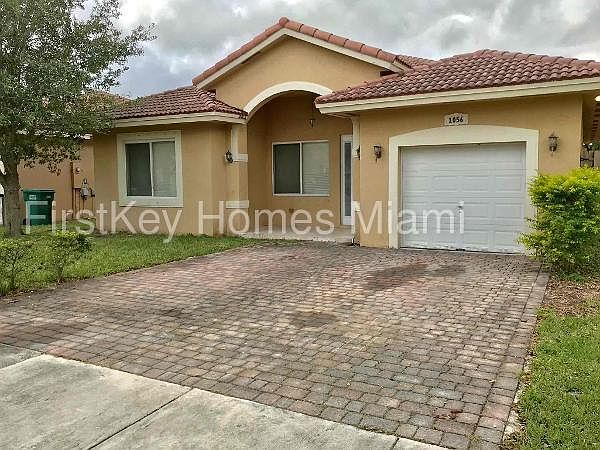 1st image of 1056 NE 17th Ave