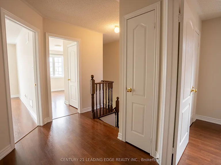 3229 Edwyna Dr — Photo 17