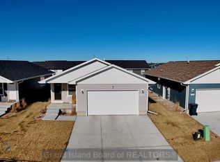 4362 Dawn St, Grand Island, NE 68803