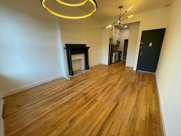 2nd image of 105 Christopher St APT 2C