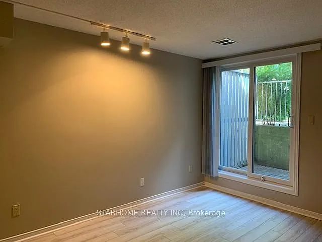 33D Shaw St — Photo 5