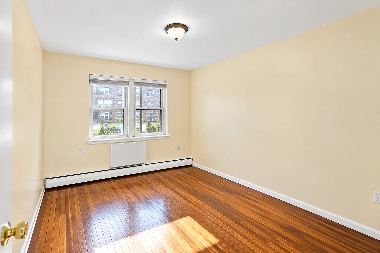 2064 East 57th Street — Photo 3