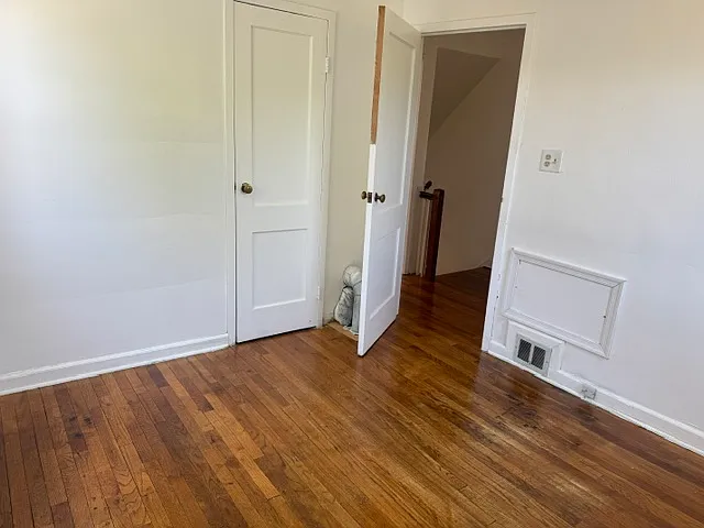 2 bed, 896 sqft, $1,999 — Photo 1