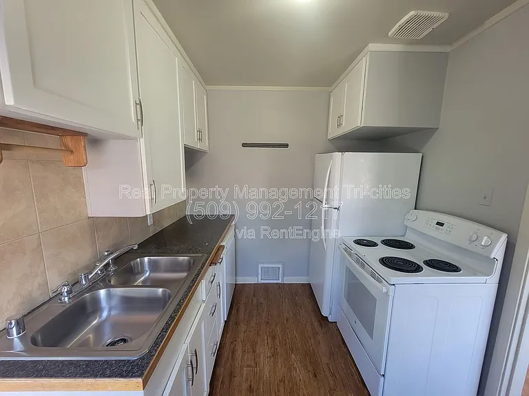 312 Goethals Dr — Photo 6