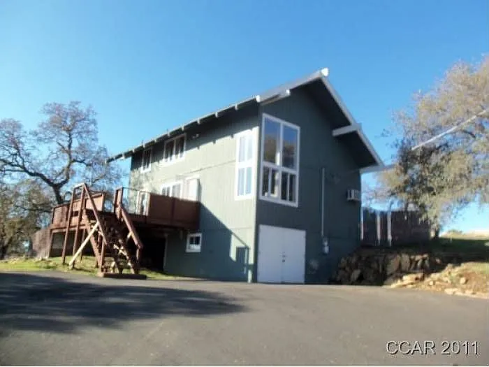 3996 Arrowhead St photo 1