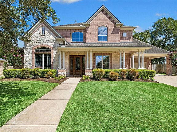 2nd image of 1602 Hill Spring Dr
