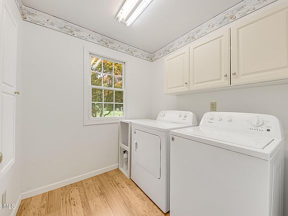 5th image of 504 Briarwood Ln