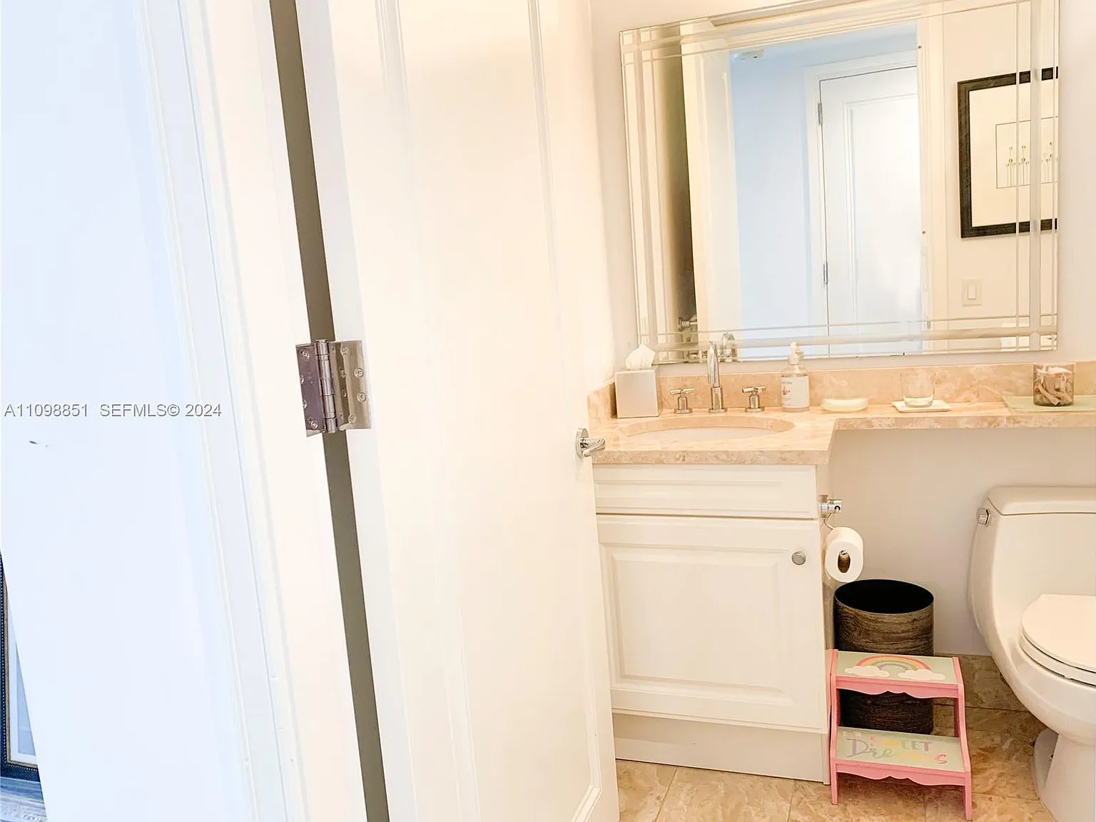 2 bed, 2.5 bath, 1801 sqft, $13,900 — Photo 4