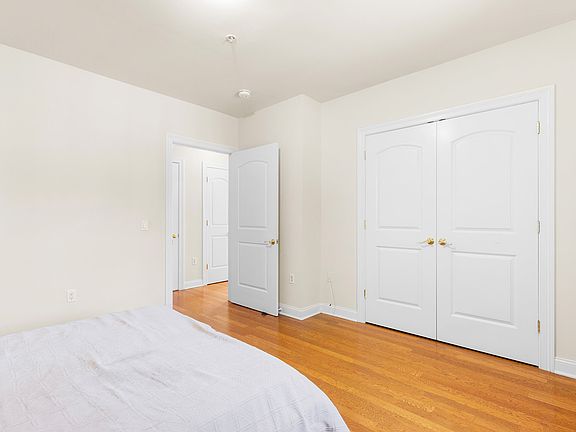 5th image of 196 Cedar St APT 2A