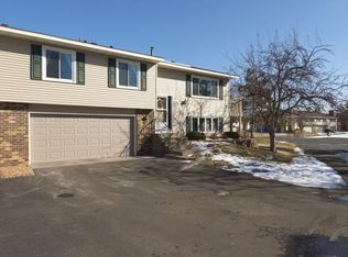 9982 107th Ave N, Maple Grove, MN 55369