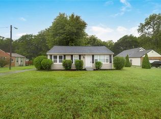 1219 Wolf Trap Rd, Yorktown, VA 23692