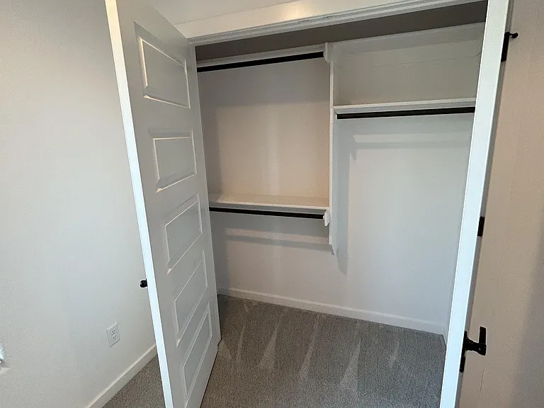 1623 W Stone St #3 — Photo 11