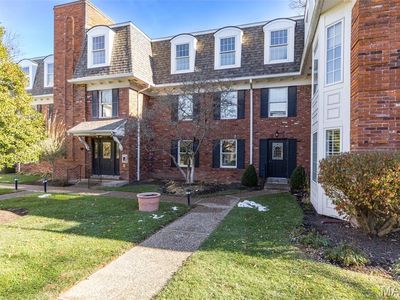 524 N Kirkwood Rd APT 2B, Saint Louis, MO, 63122